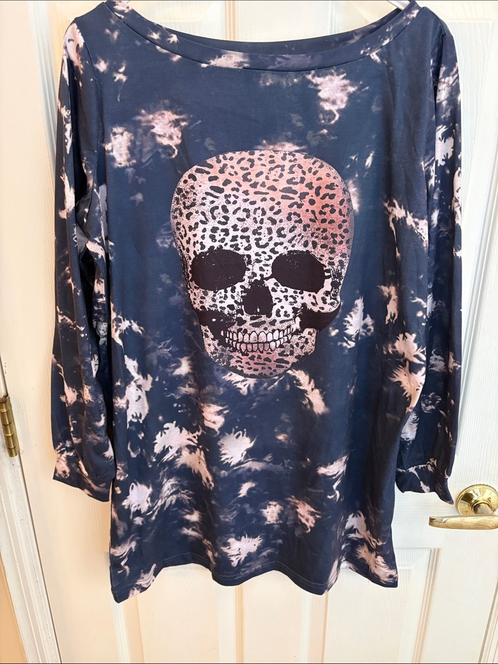 chicme top/tunic/dress size small Goth skull on tie dye blue- gray and tan.